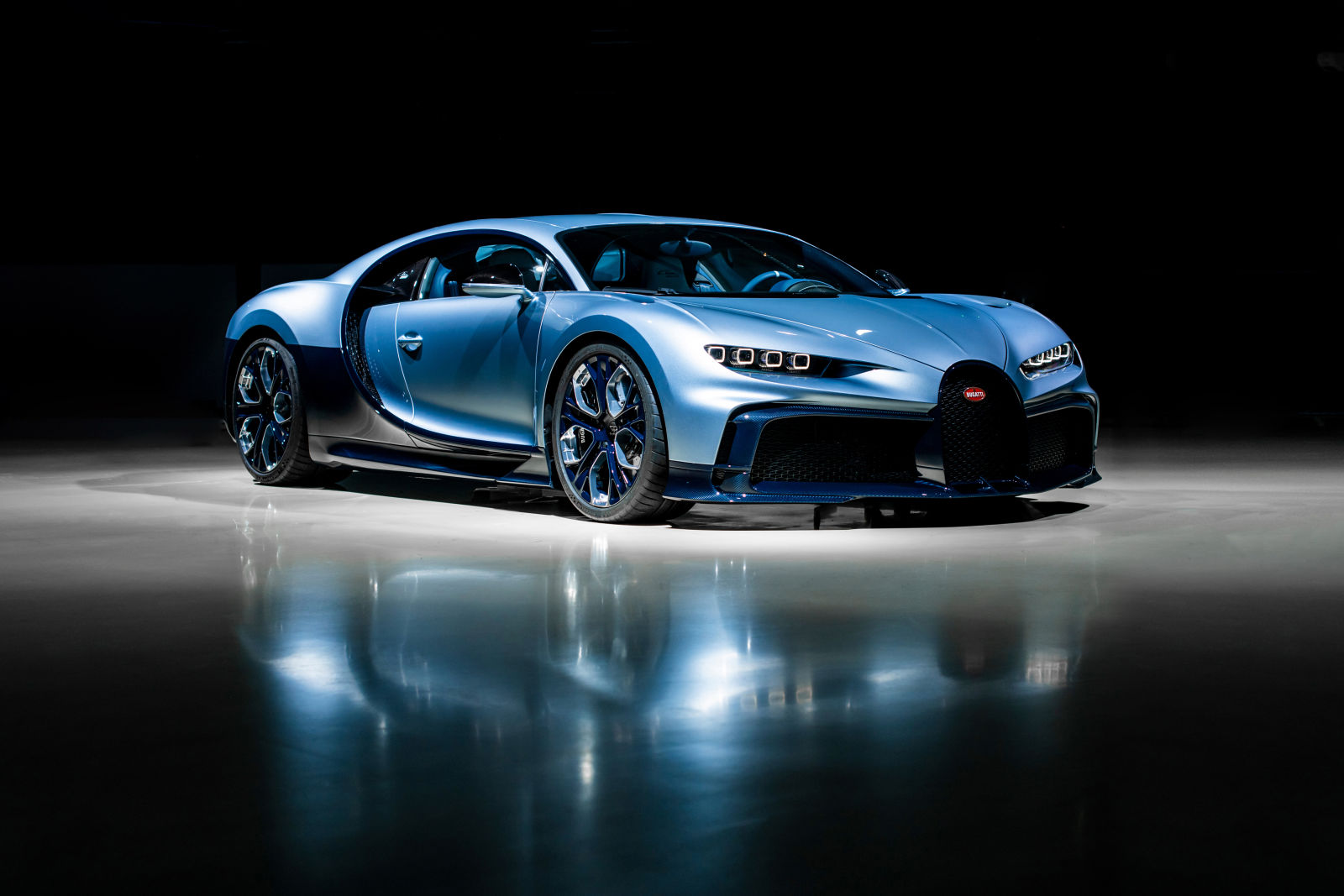 04 BUGATTI_CHIRON-Profilee