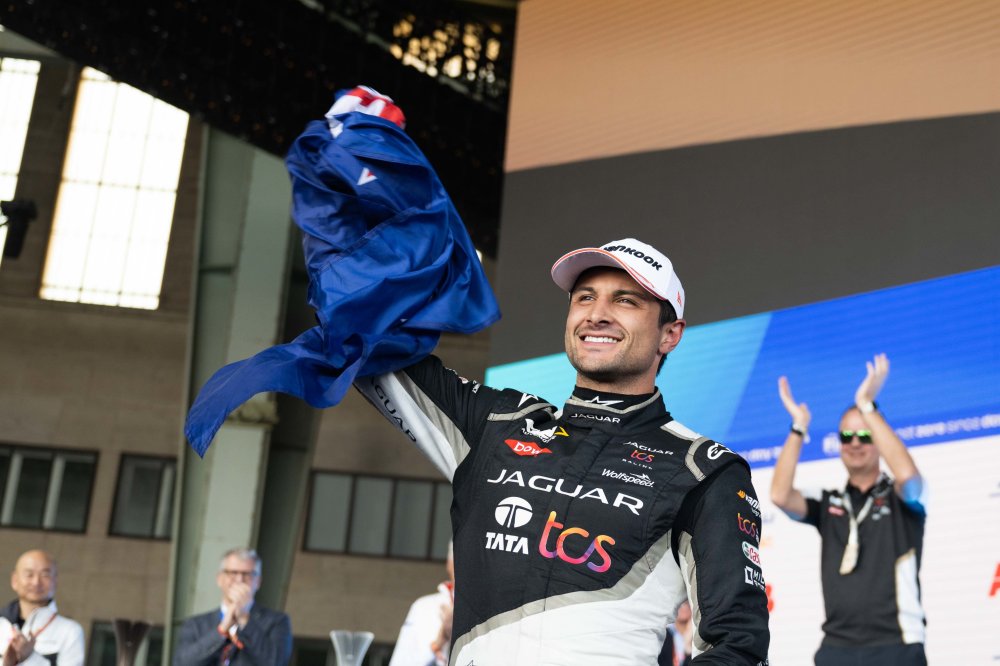 3d22e008-1b42-4964-b245-79a124594d00