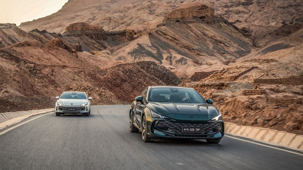 Image 3 - MG 7 breaking World Record