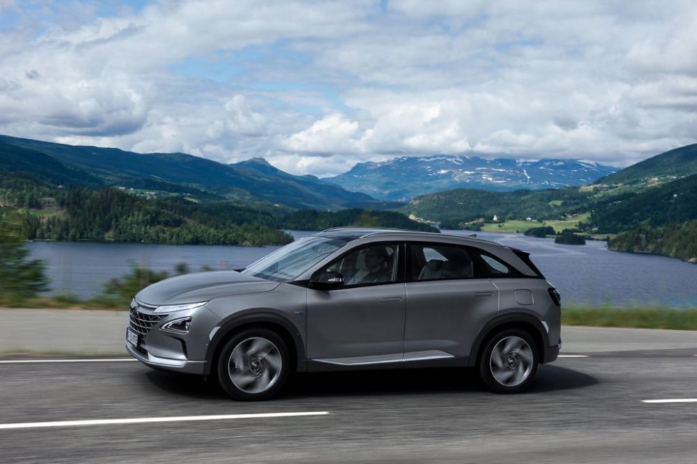 hyundai-nexo-july2018-10-exterior