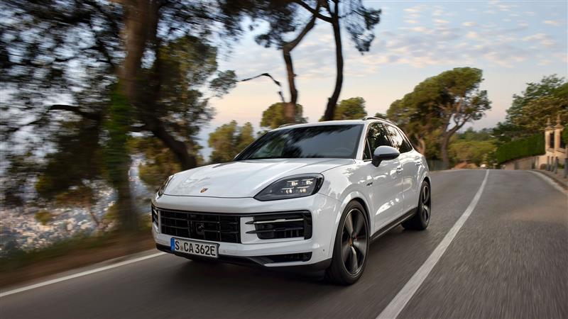 2024-porsche-cayenne-s-e-hybrid-800
