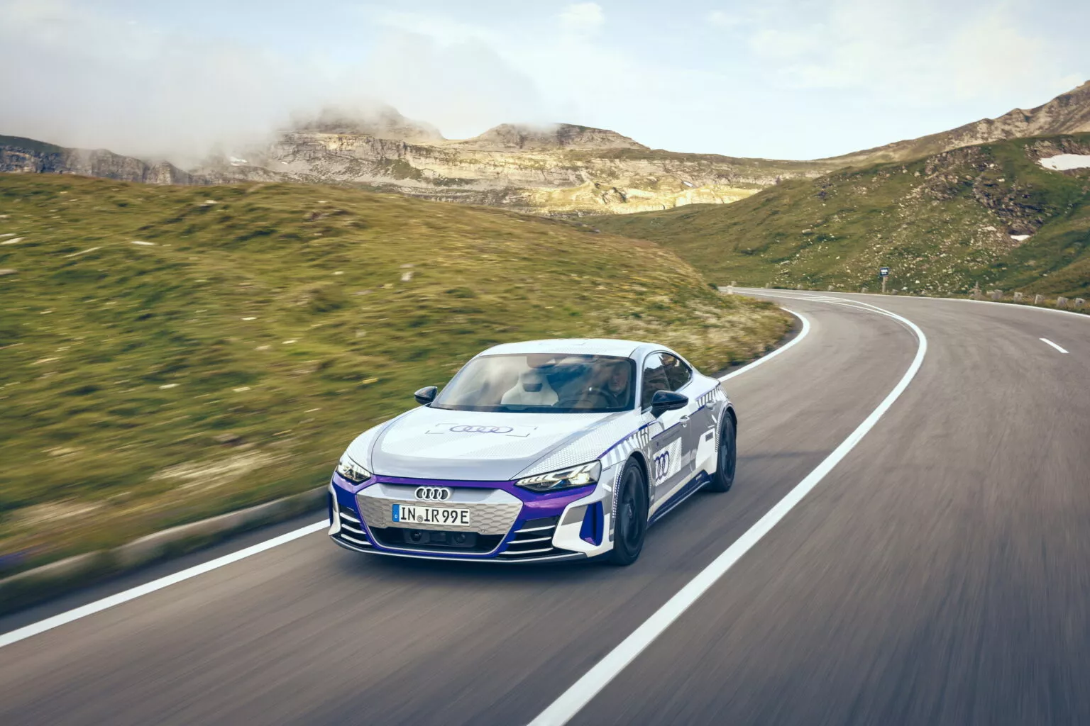 Audi-RS-e-tron-GT-Ice-Race-Edition-3-1536x1024