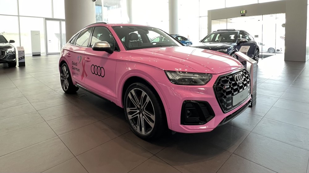 Audi, Al Nabooda Automobiles teams up with Saudi German Hospital to provide free health checkups and promote breast cancer awareness (1)
