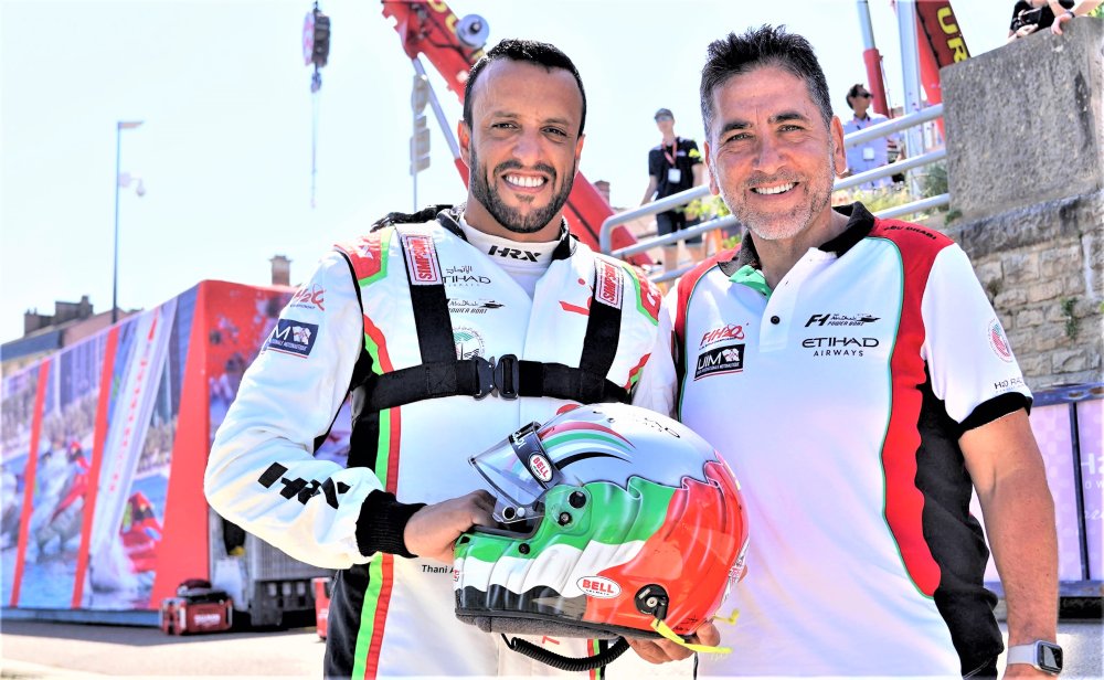 1. Thani Al Qemzi wth Team Abu Dhabi manager Guido Cappellini