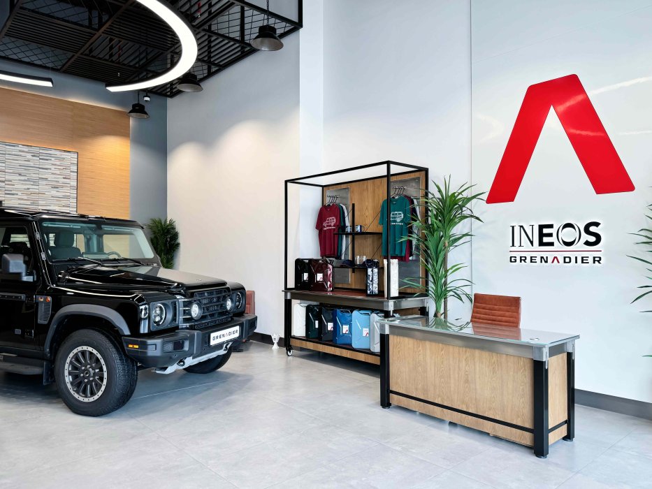 AUH Showroom_3