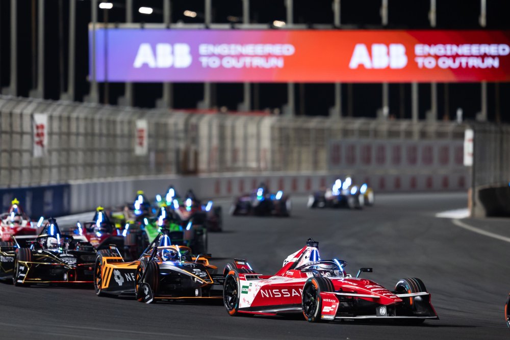 Nissan Formula E Team takes excellent win in maiden Jeddah E-Prix (3)