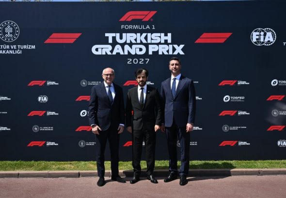 FIA President H.E.Mohammed Ben Sulayem with Stefano Domenicali, President and CEO of Formula 1 and Eren Üçlertoprağı, President of FIA Member Club, the Turkish Automobile Sports Federation.